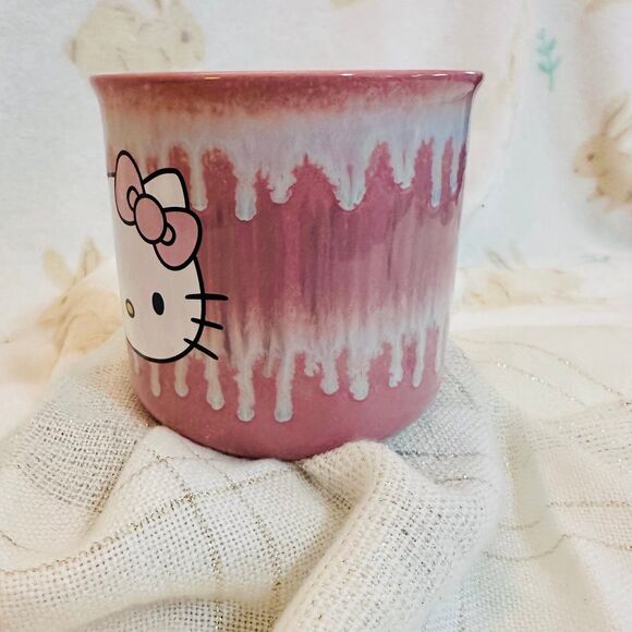 Silver Buffalo Sanrio Hello Kitty Drip Effect Reactive Glaze Ceramic Camper Mug - Picture 4 of 8